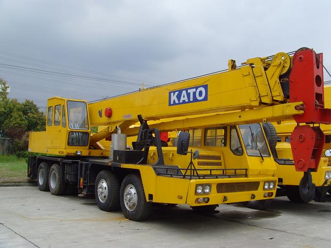 30 ton kato crane