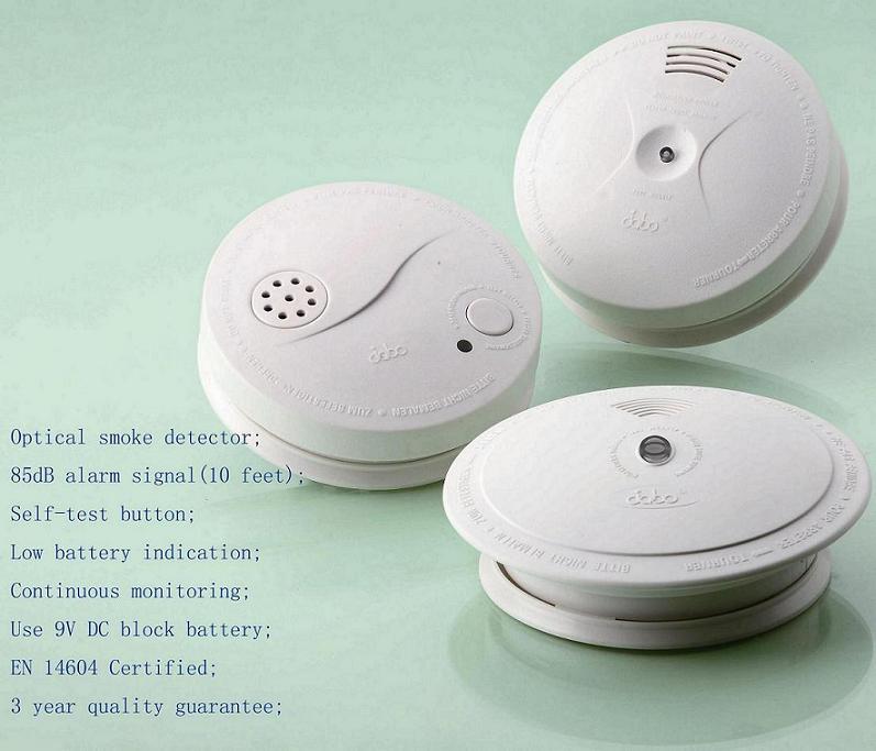 battery powered optical smoke detector alarm