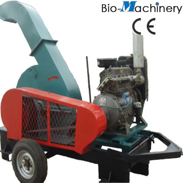 Mobile wood chipper 