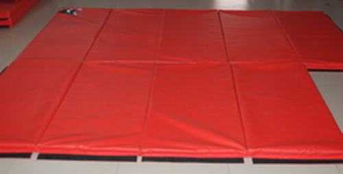 Folding mat