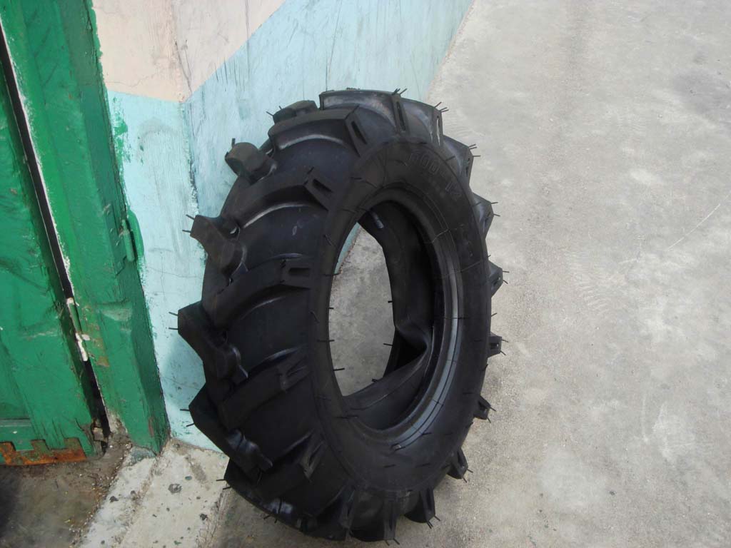 front tire