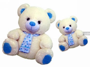 Plush toy bear