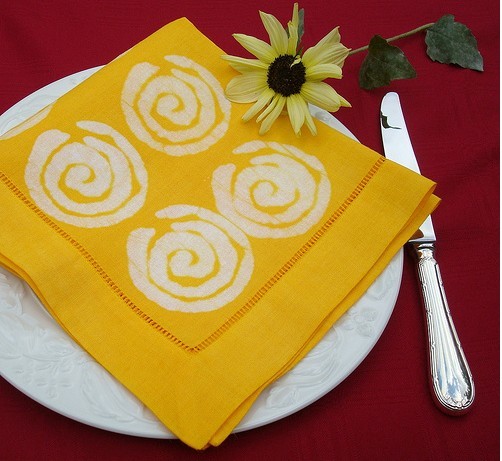 linen napkin with hand hemsitch