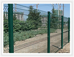 all kinds of wire mesh fence