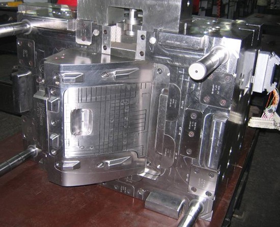 Injection Mold-core1