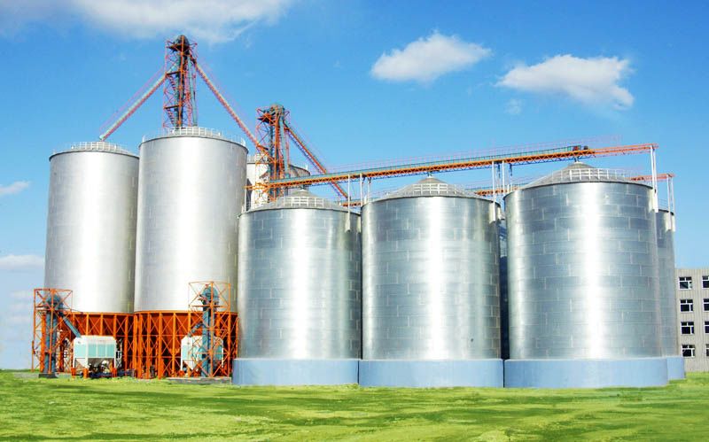 Hopper bottom silos for feed storage
