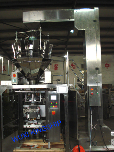 Fully-automatic combiner measuring packing machine