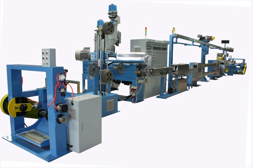 Cable extrusion machine