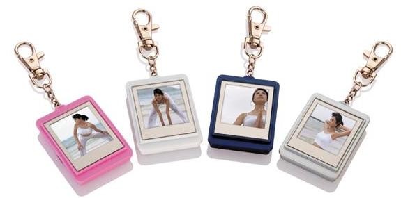 1.5 inch digital photo keychain