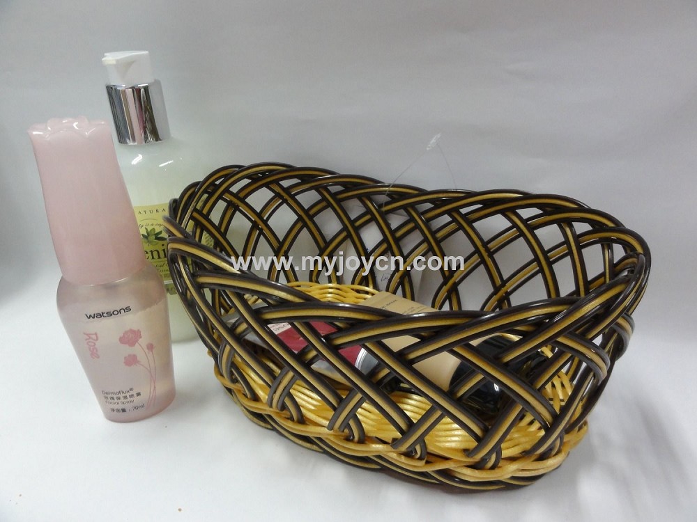 LFGB handwoven plastic rattan basket