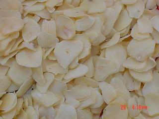 dried garlic granules