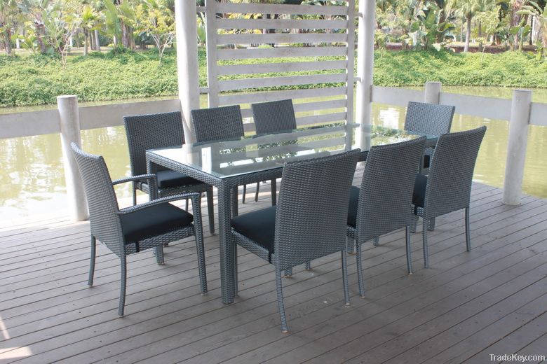 C490 Dining chairs and table