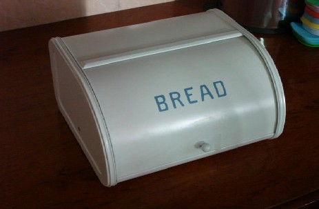 metal bread box