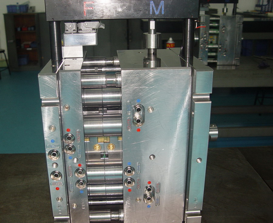 precise injection mould