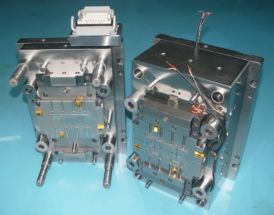 injection mould selling