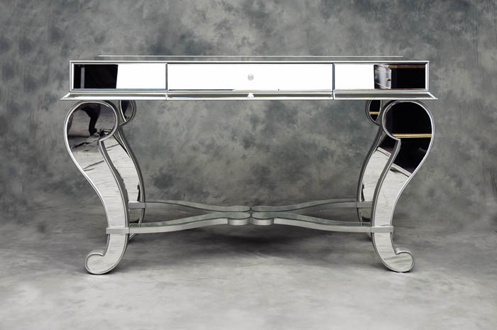 Mirrored dressing console