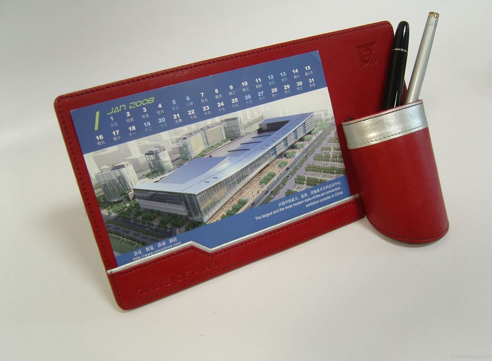 Multifunctional Calendar with Pen Holder