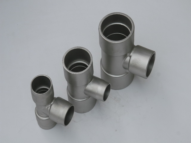 Tee/stainless steel casting