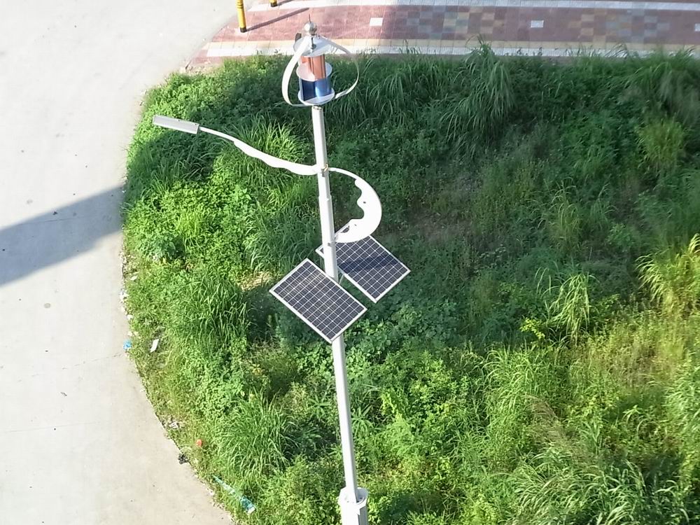 wind solar hybrid  LED streetlight system