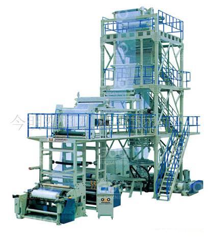 Three-layer co-extrusion film blowing machine
