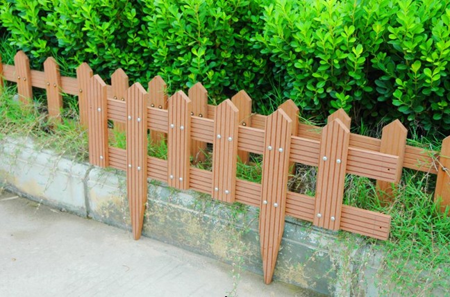 Outdoor fence