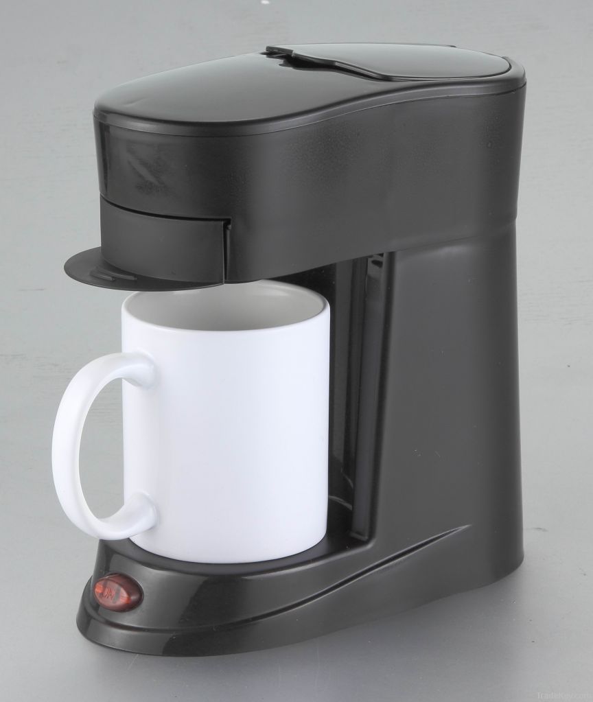 Single cup coffee maker