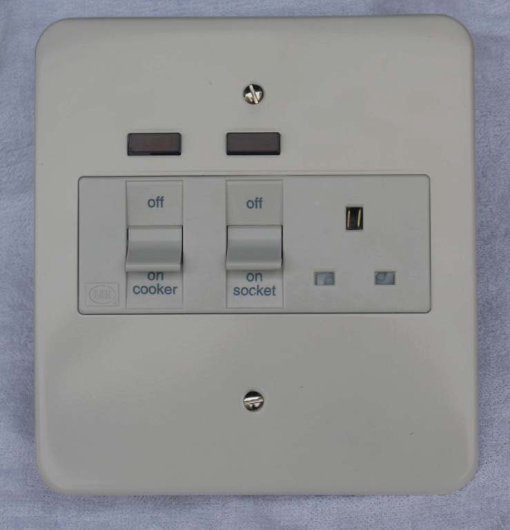 K5011 WHI 45 Amp Control panel