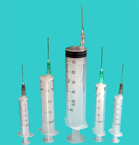 DISPOSABLE SYRINGE WITH NEEDLE