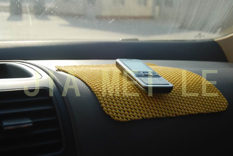 PVC dashboard mat