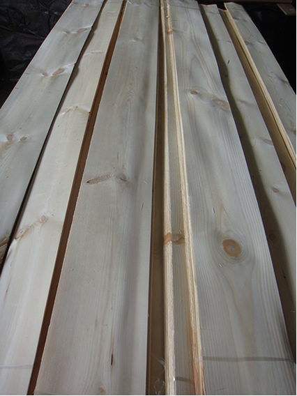 Knotty Pine veneer