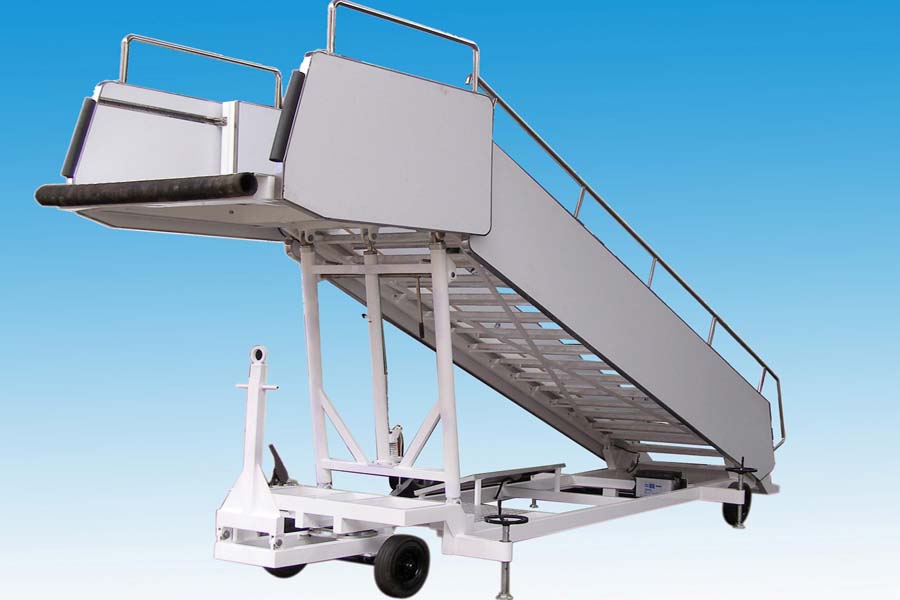 Passenger steppers, passenger stair, towable passenger stair