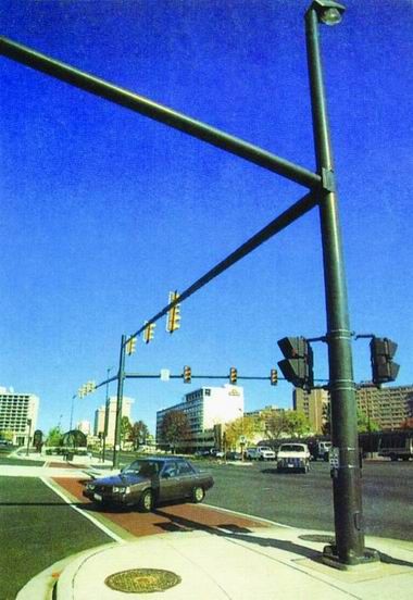 Traffic pole