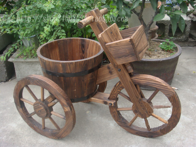 wooden wheel pot