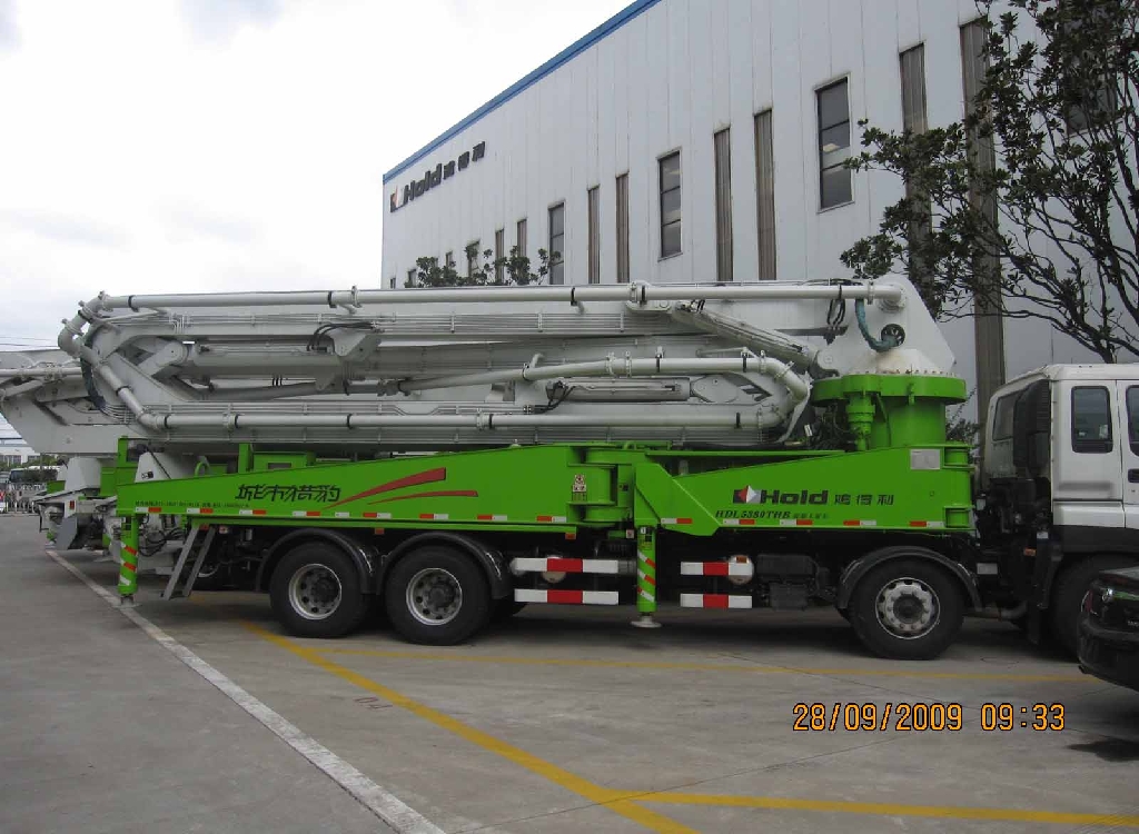 concrete boom pump