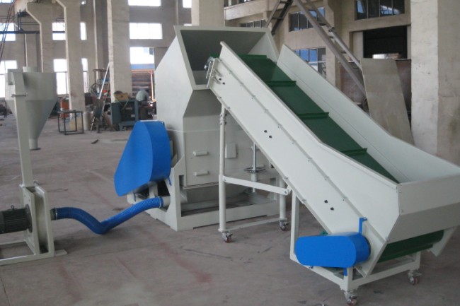 plastic crushing machine