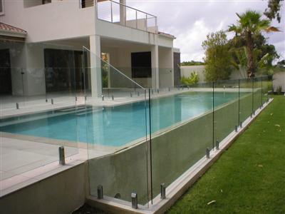 pool glass fence