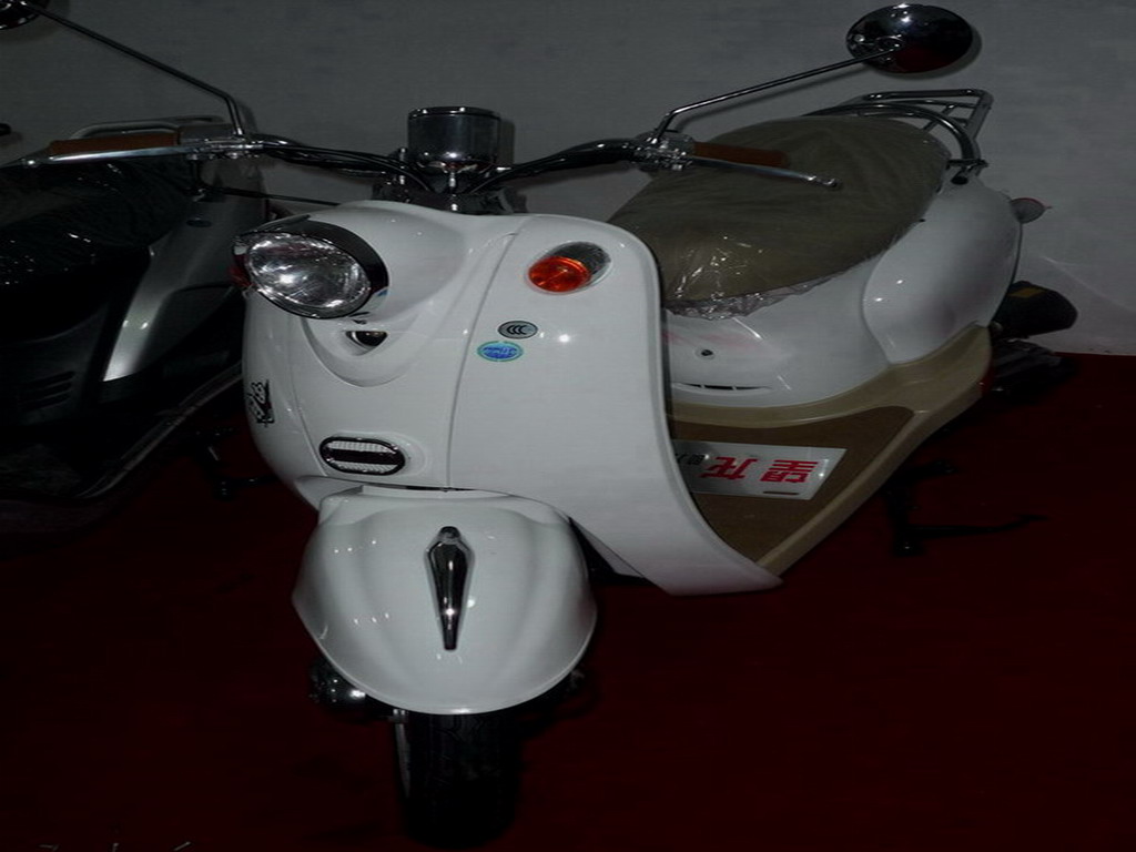 Four-stroke 50cc scooter