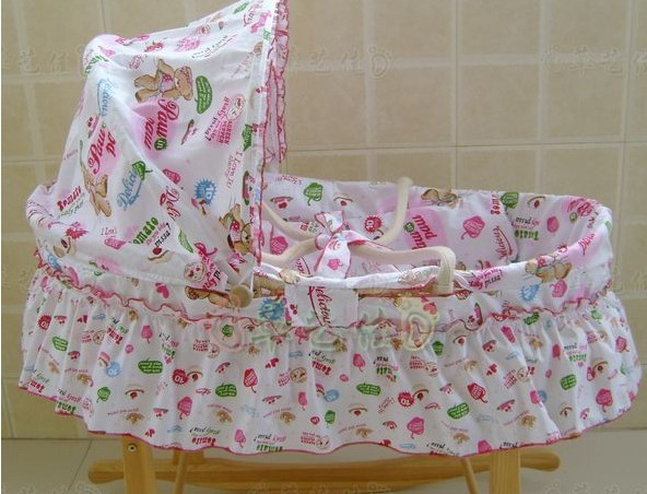baby basket , baby bed / wicker baby bed,