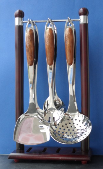 kitchenware utensils