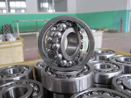 Self-aligning ball bearings