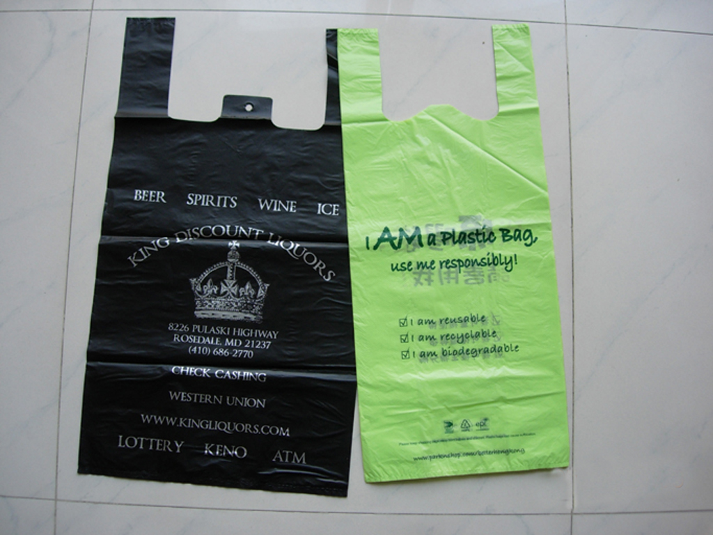 Biodegradable plastic bag, T-shirt bag.