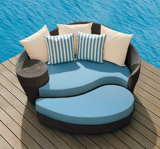 outdoor furniture---rattan lounge chair