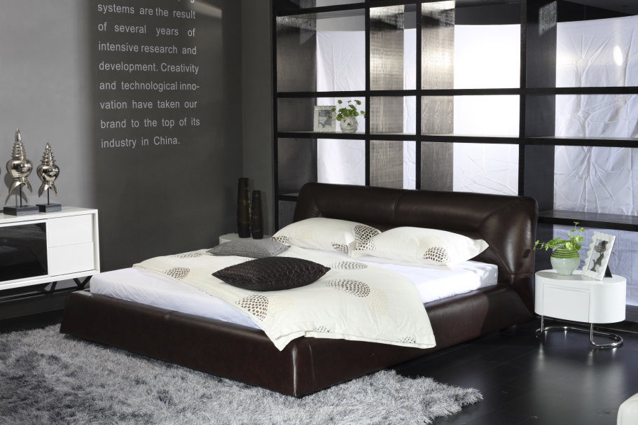 leather bed  M8002