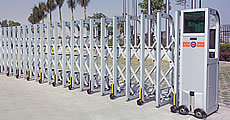 Retractable Gates