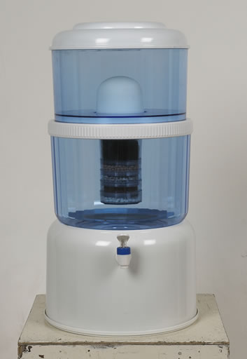 Mineral water filter pot
