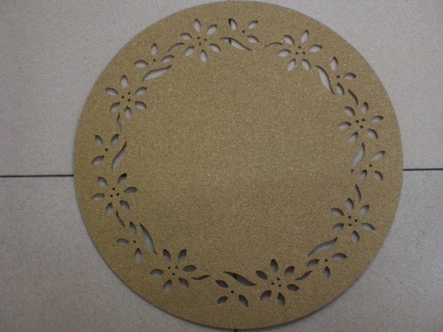 later cutting cork round placemat