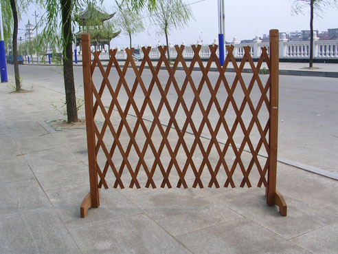 expandable fence