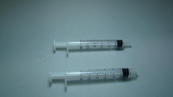 Disposable syringe