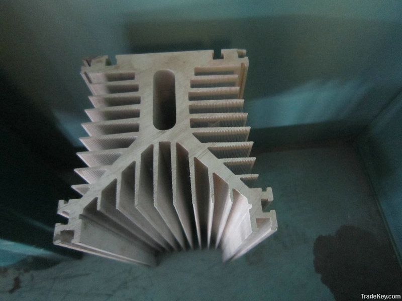 Aluminum profile for heatsink