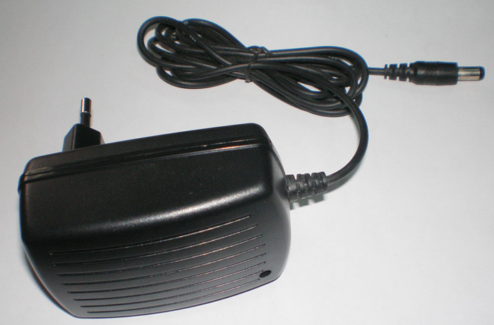 AC / DC Adapter